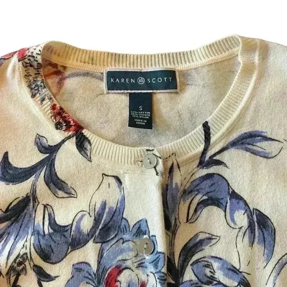 Karen Scott Vintage Women’s Button-down Cardigan Sweater Blue Roses Print Size S - Picture 11 of 11